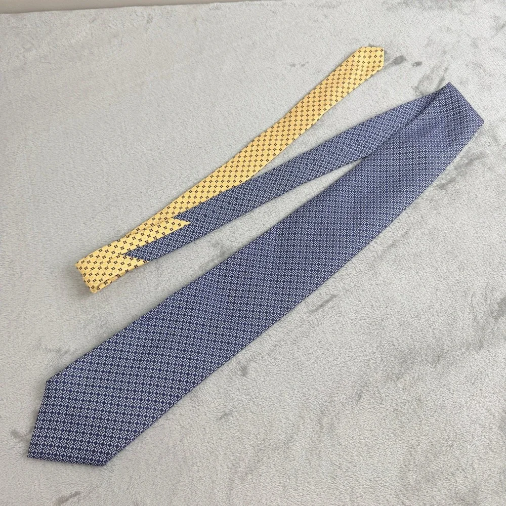 Tommy Hilfiger Mens Silk Tie Blue Yellow Geometric‎ Pattern USA Made